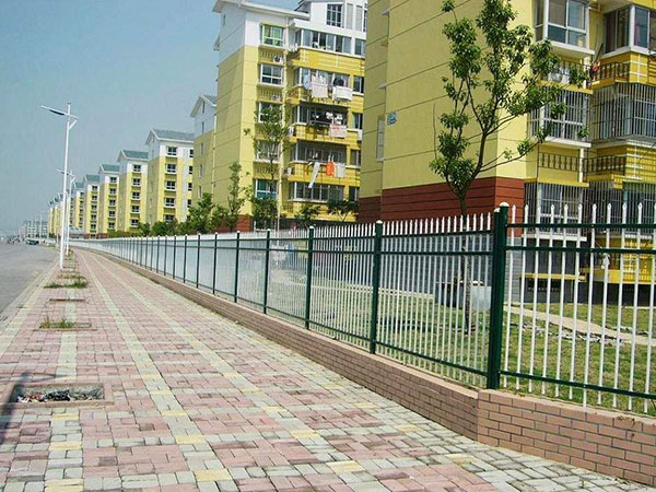 小區(qū)護(hù)欄網(wǎng)圖片3